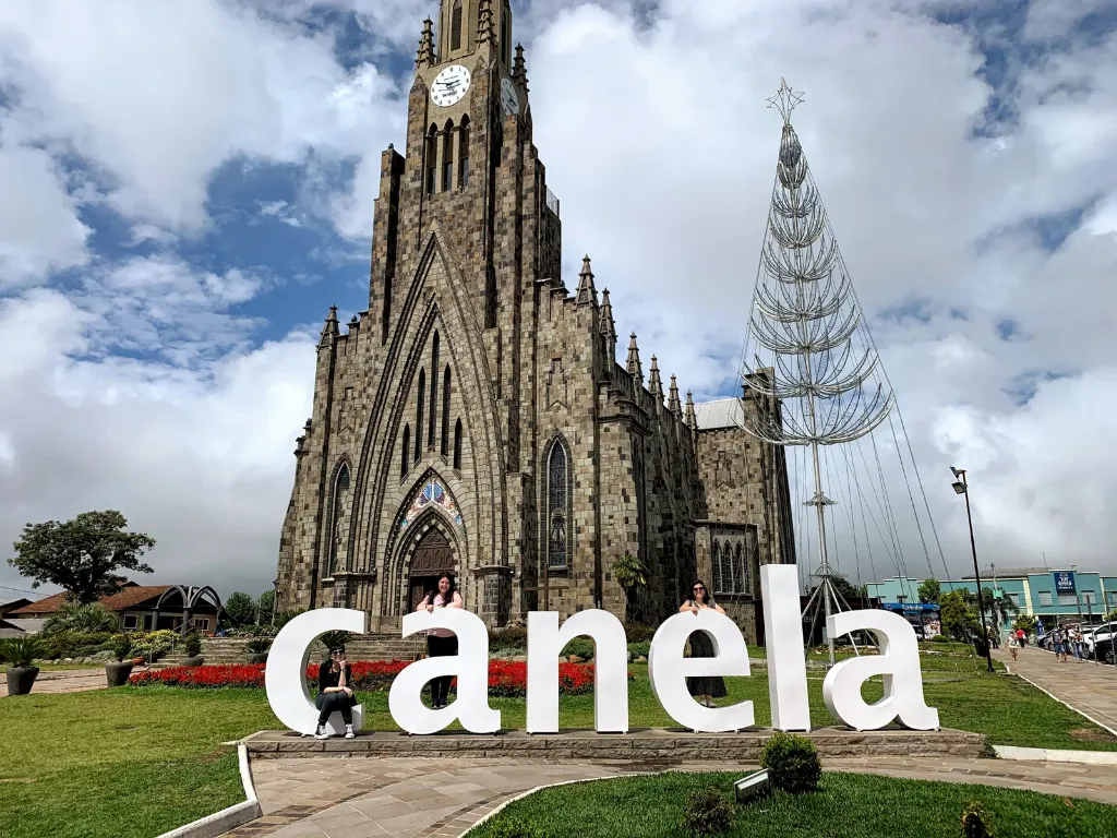 Catedral de Pedra Nossa Senhora de Lourdes em Canela